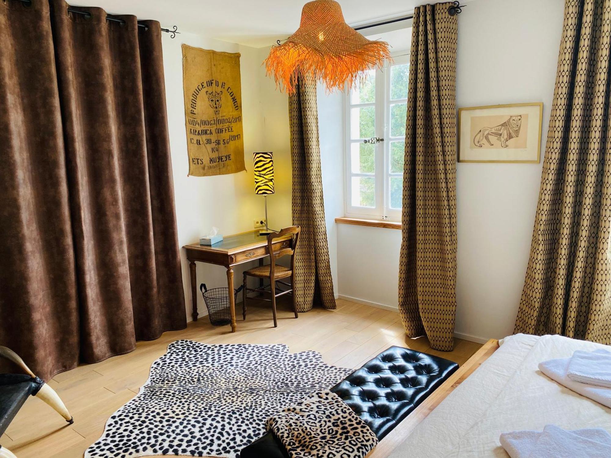 Aux Berges Du Libre Bed & Breakfast Felines-Termenes Phòng bức ảnh