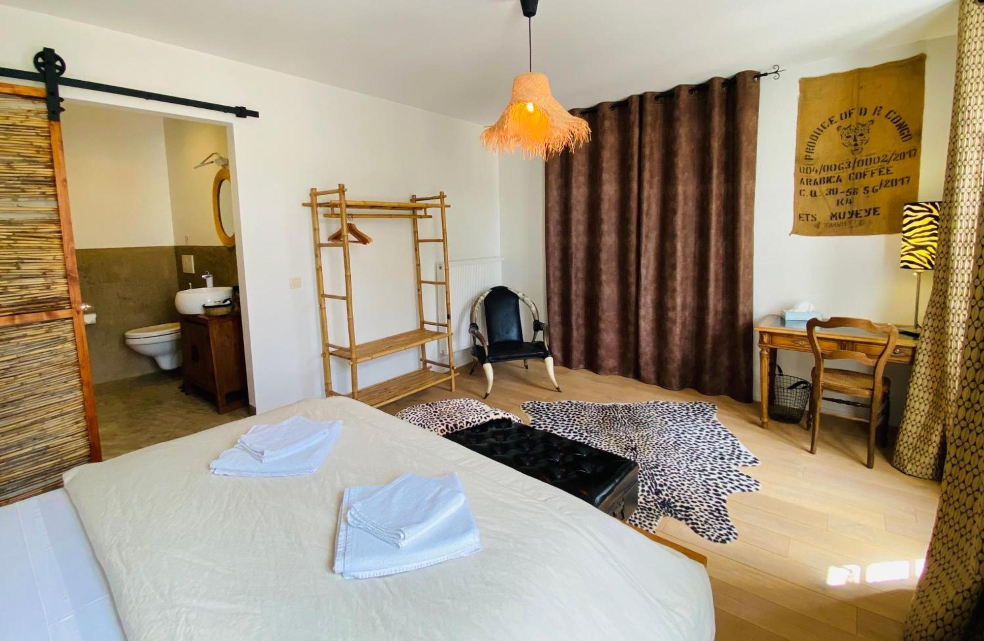 Aux Berges Du Libre Bed & Breakfast Felines-Termenes Phòng bức ảnh